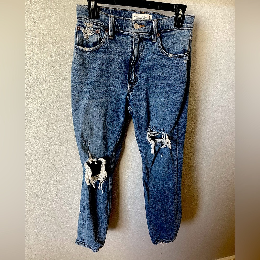 Abercrombie mom jeans